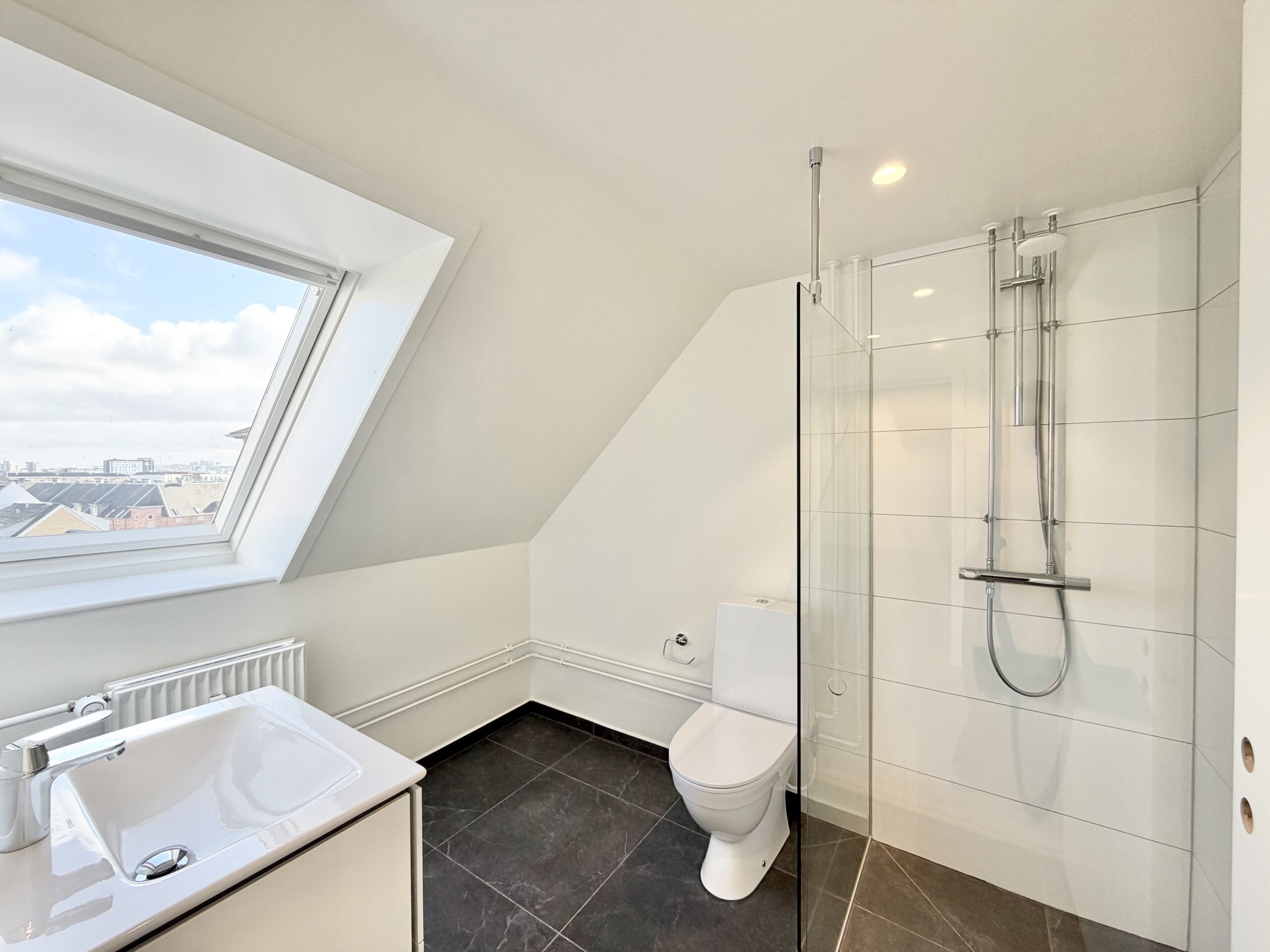 1-room apartment in Nørresundby image 6